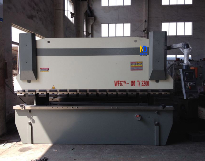 數(shù)控液壓折彎機